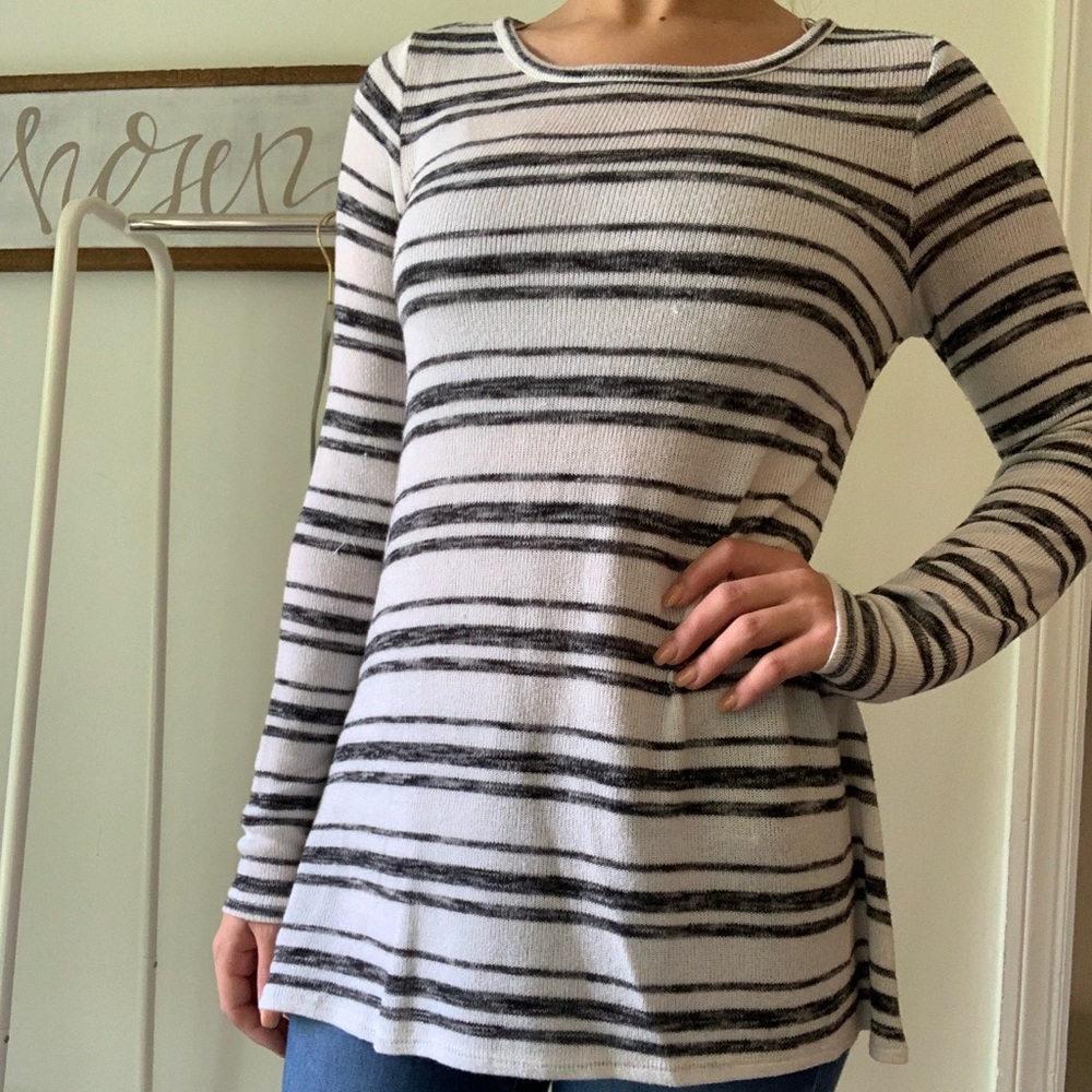 Long sleeve sweater tunic top